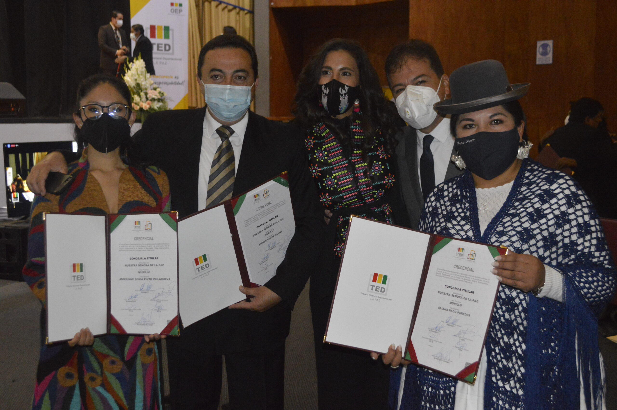 ENTREGA DE CREDENCIALES