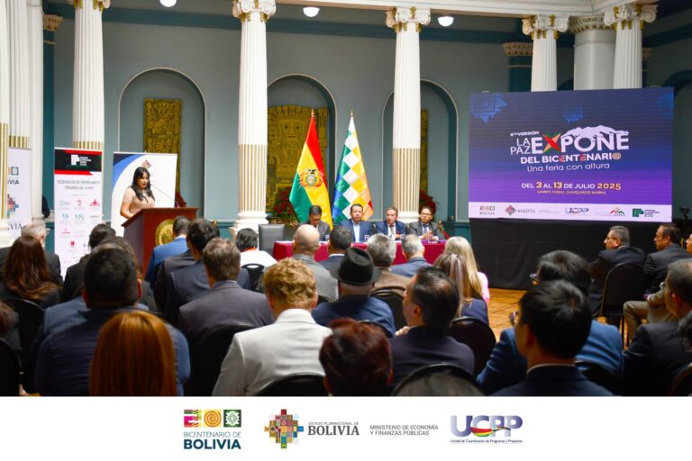 LANZAMIENTO DE LA FERIA LAPAZEXPONE DEL BICENTENARIO 8va Versión 